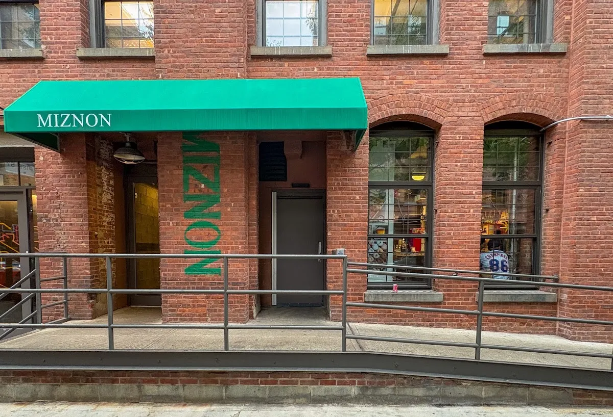 Miznon (Chelsea Market) — photo 2