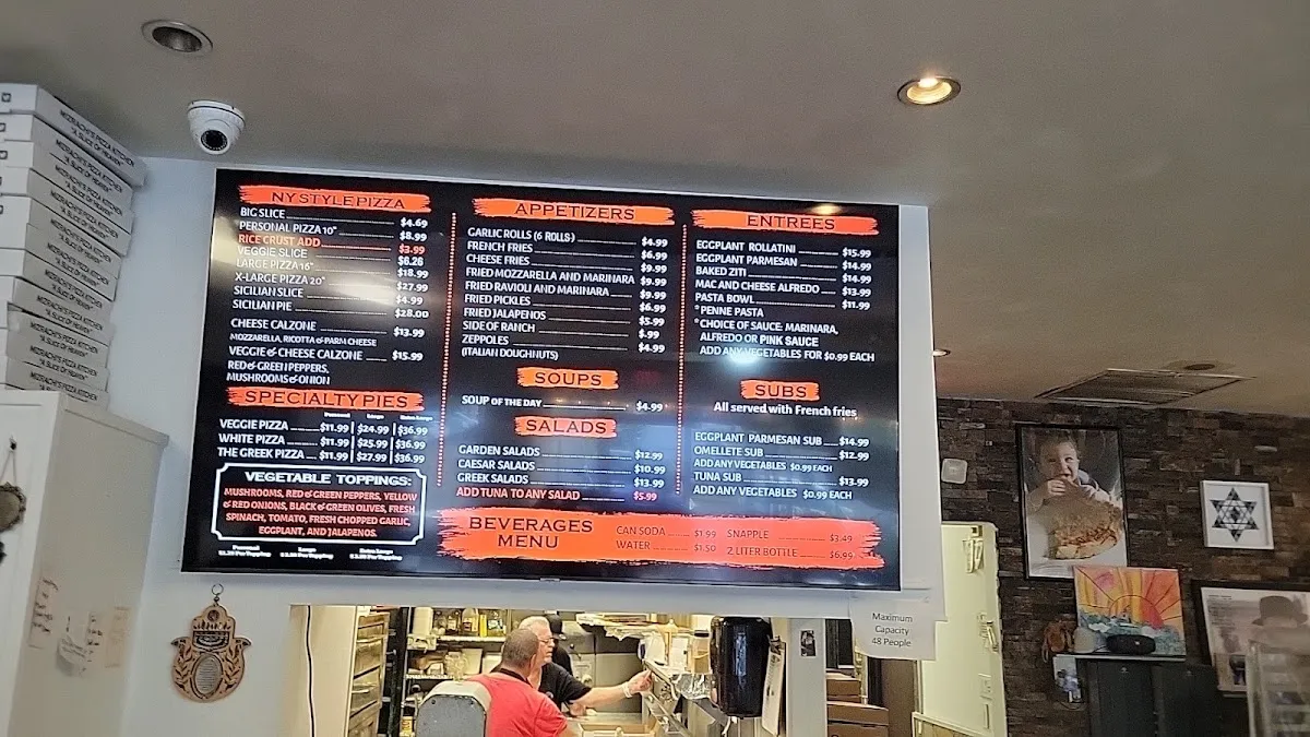 Mizrachis Pizza Kitchen — photo 2