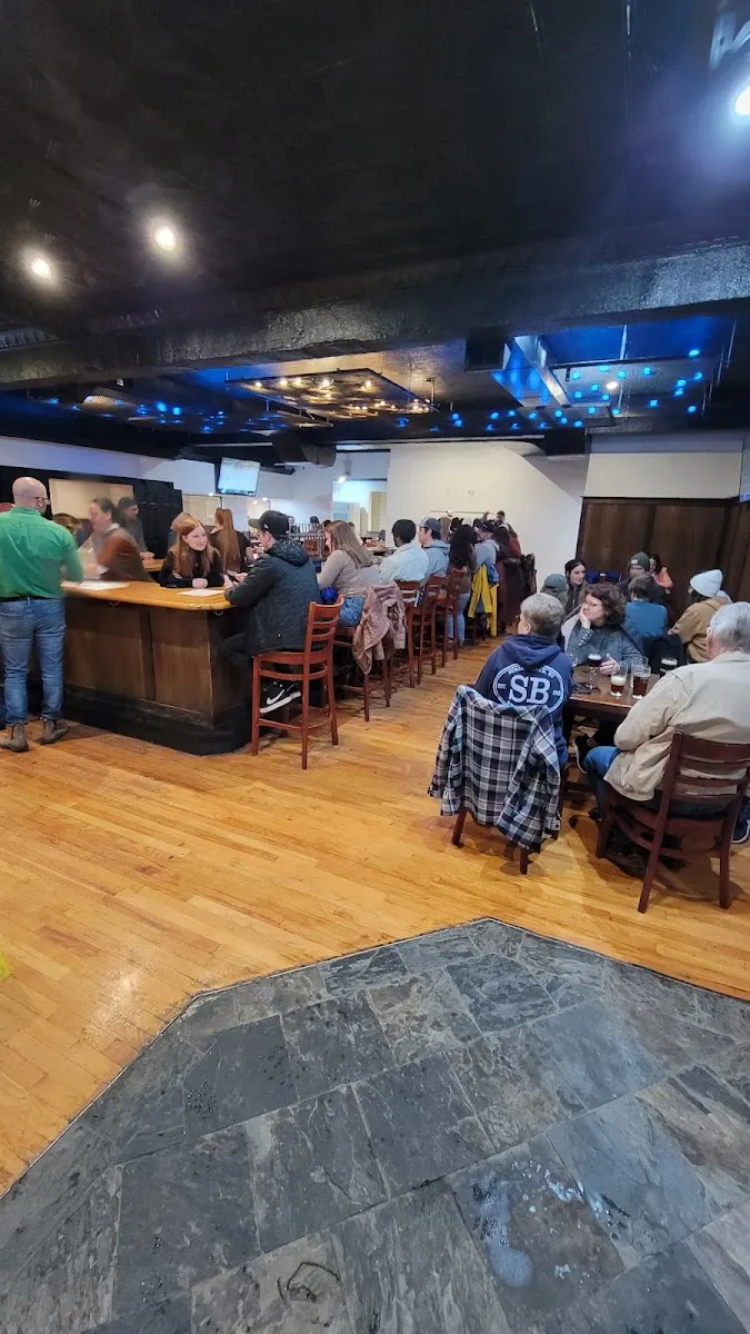 Mondays Brewing Taproom (Greenfield) — foto 8