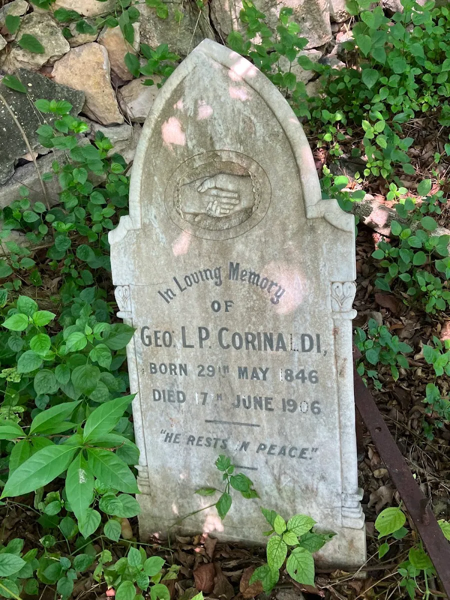 Montego Bay Old Jewish Cemetery — foto 7