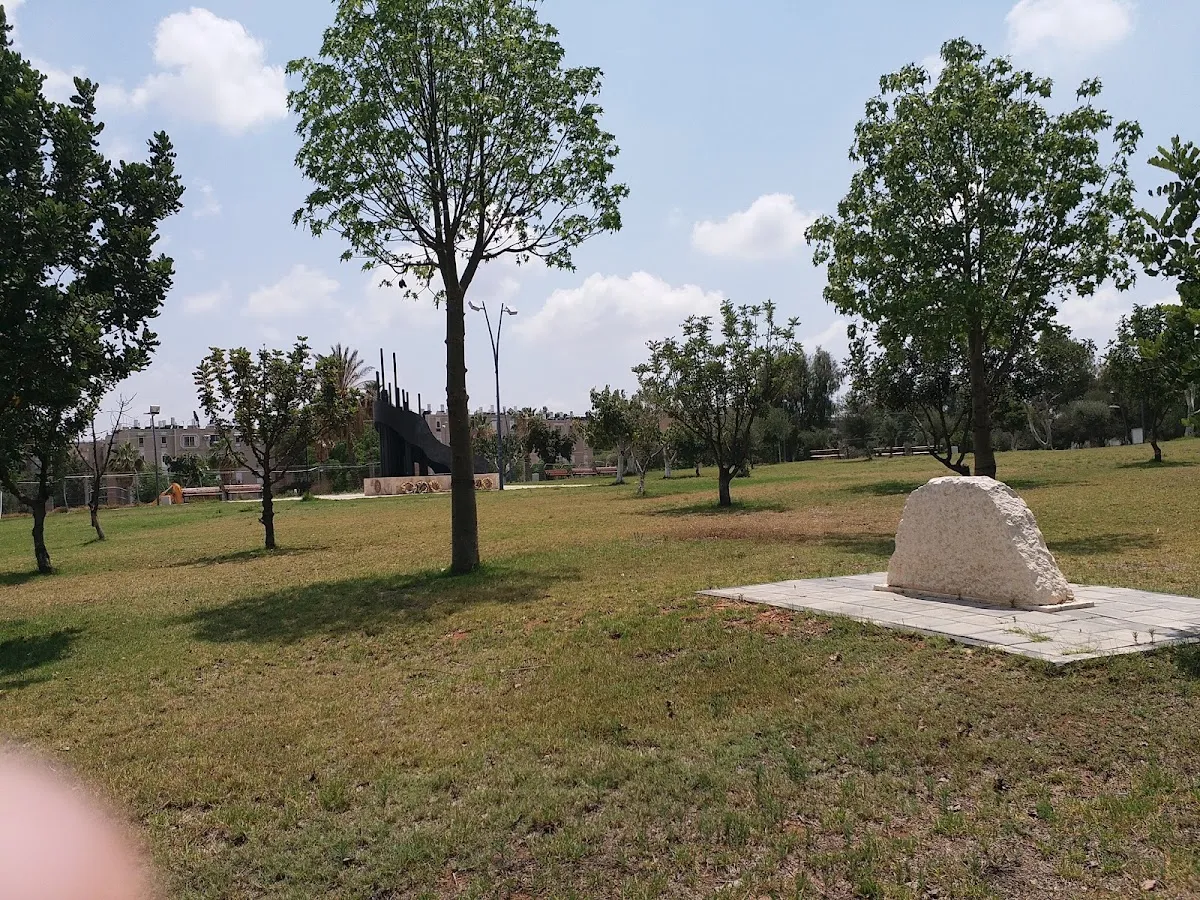 Monument for the 4000 Ethiopian Jews who Perished on the Way to Israel — foto 2