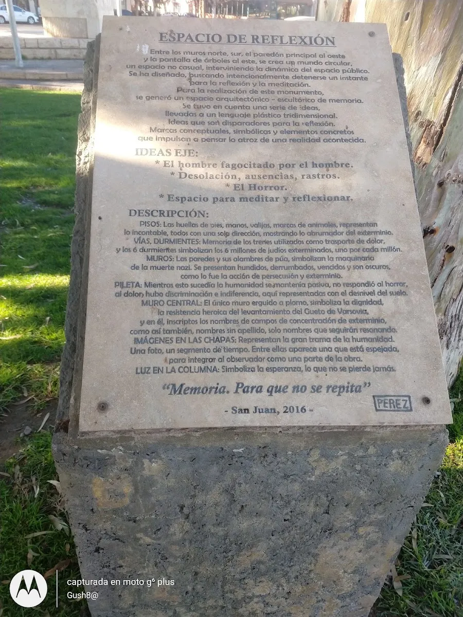 Monumento al Holocausto y al Levantamiento del Gueto de Varsovia — photo 3