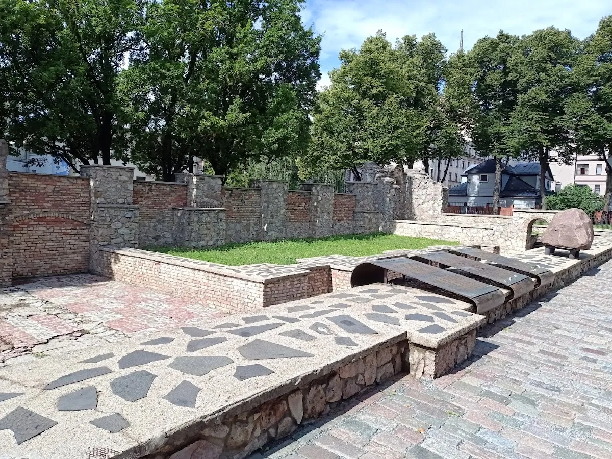 Monumento de la Gran Sinagoga Coral de Riga — photo 7