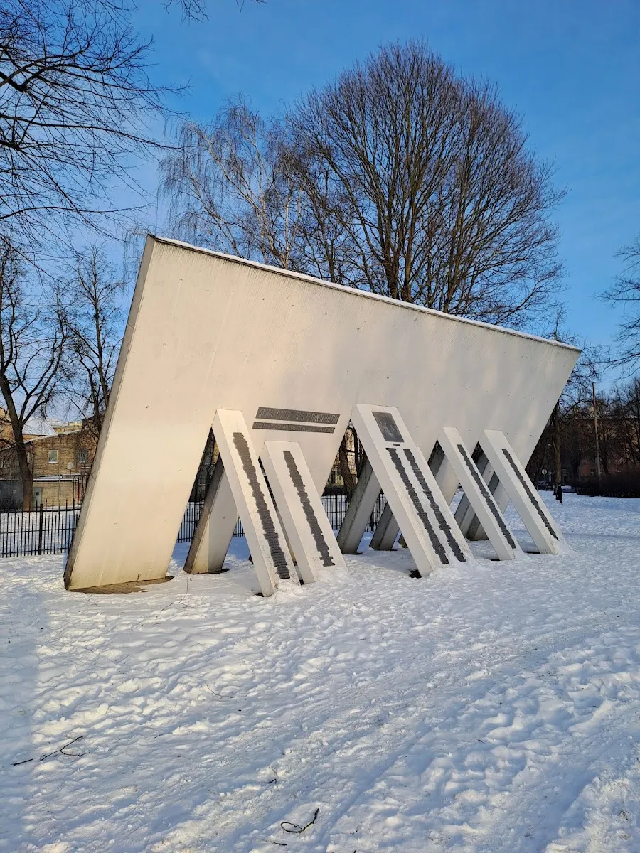 Monumento de la Gran Sinagoga Coral de Riga — photo 10