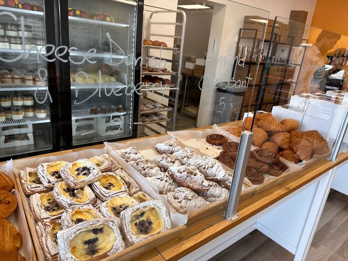 Moran Patisserie Bakery (Hollywood) — photo 10