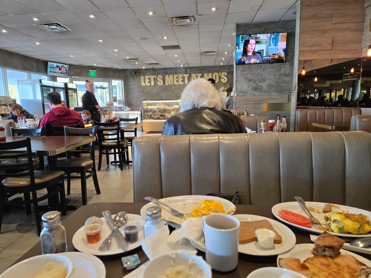 Mos Bagels and Deli — photo 5