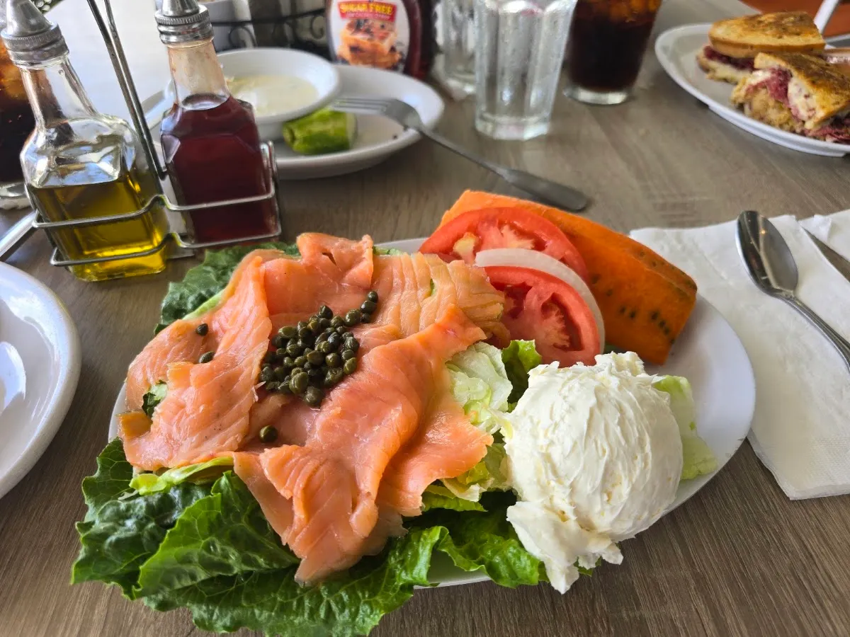 Mos Bagels and Deli — photo 7