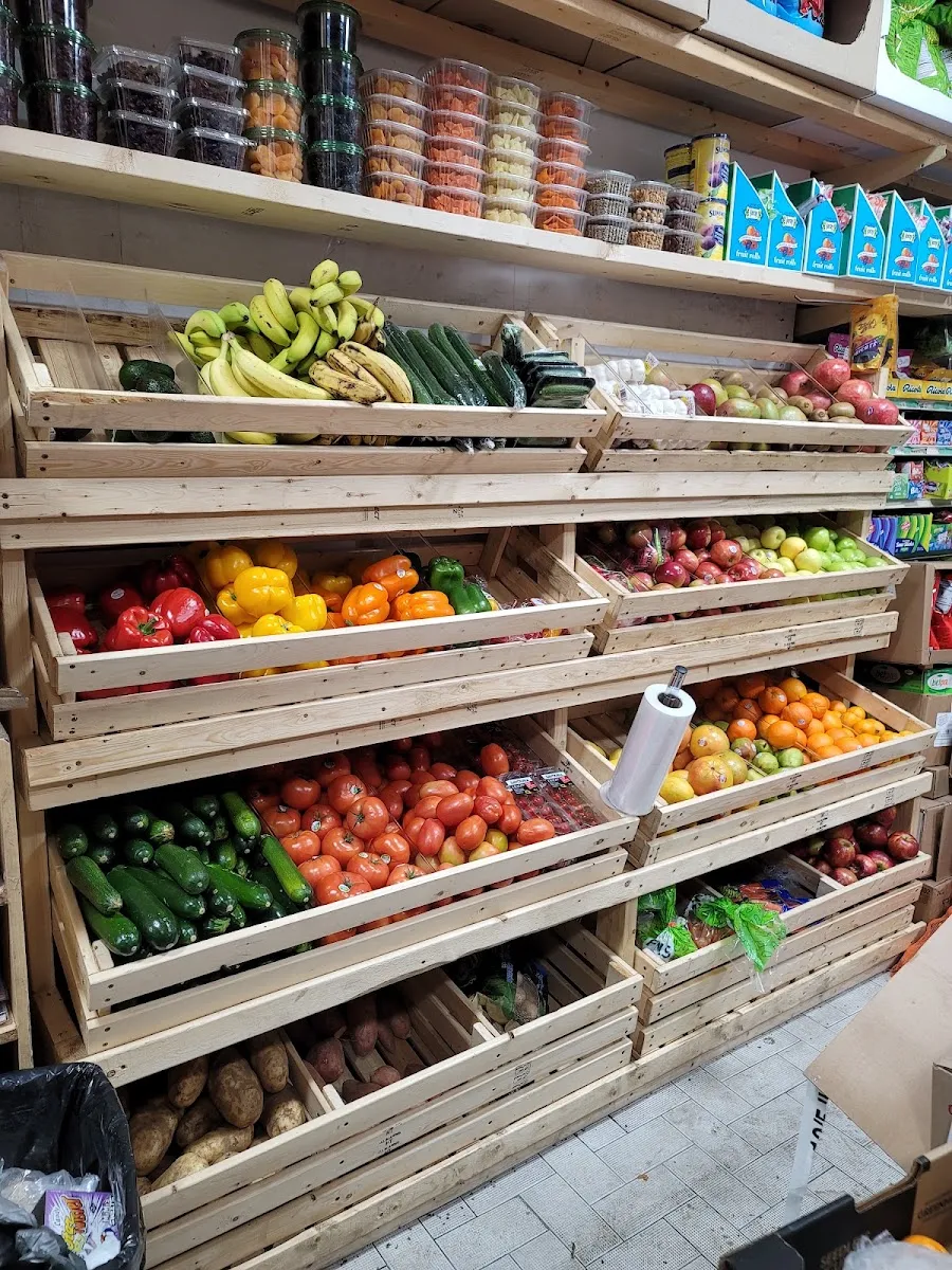 Mottys Food Corner — photo 3