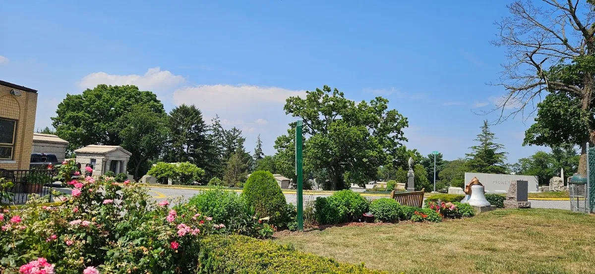 Mount Carmel Cemetery — foto 6