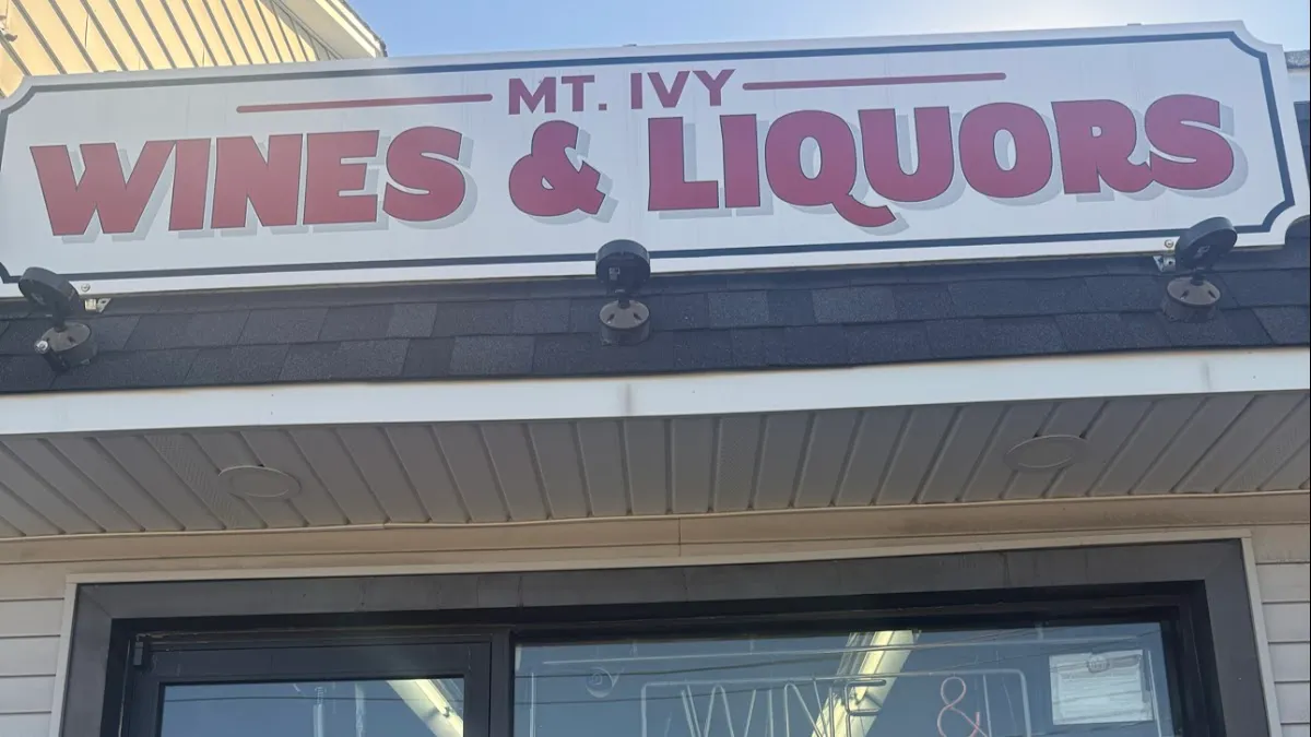 Mount Ivy Wine And Liquor plus Kosher Wines — photo 4