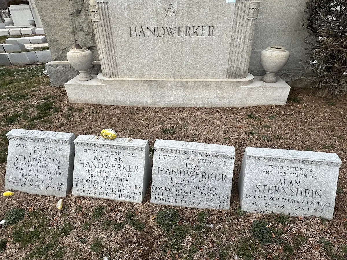 Mount Lebanon Cemetery — photo 6