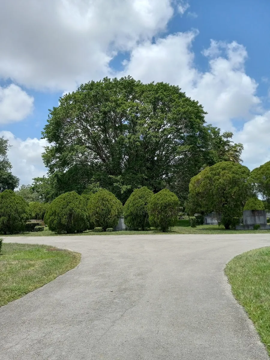 Mount Nebo Miami Memorial Gardens — foto 6
