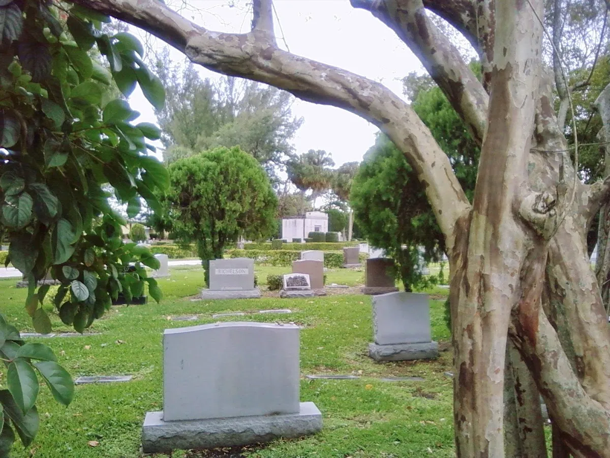 Mount Nebo Miami Memorial Gardens — foto 10