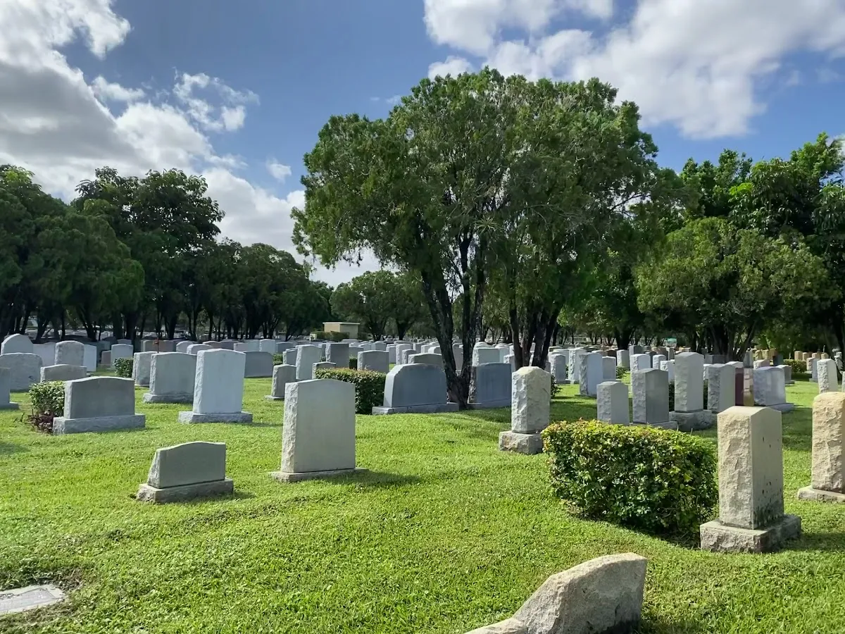 Mount Sinai Memorial Park Cemetery — foto 3