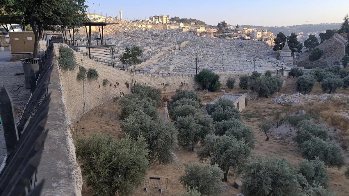 Mount Zion Cemetery, Jerusalem — photo 2