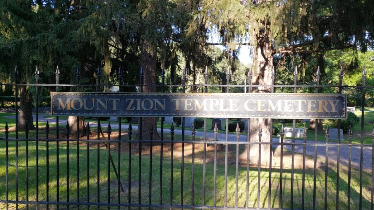 Mount Zion Cemetery — foto 3