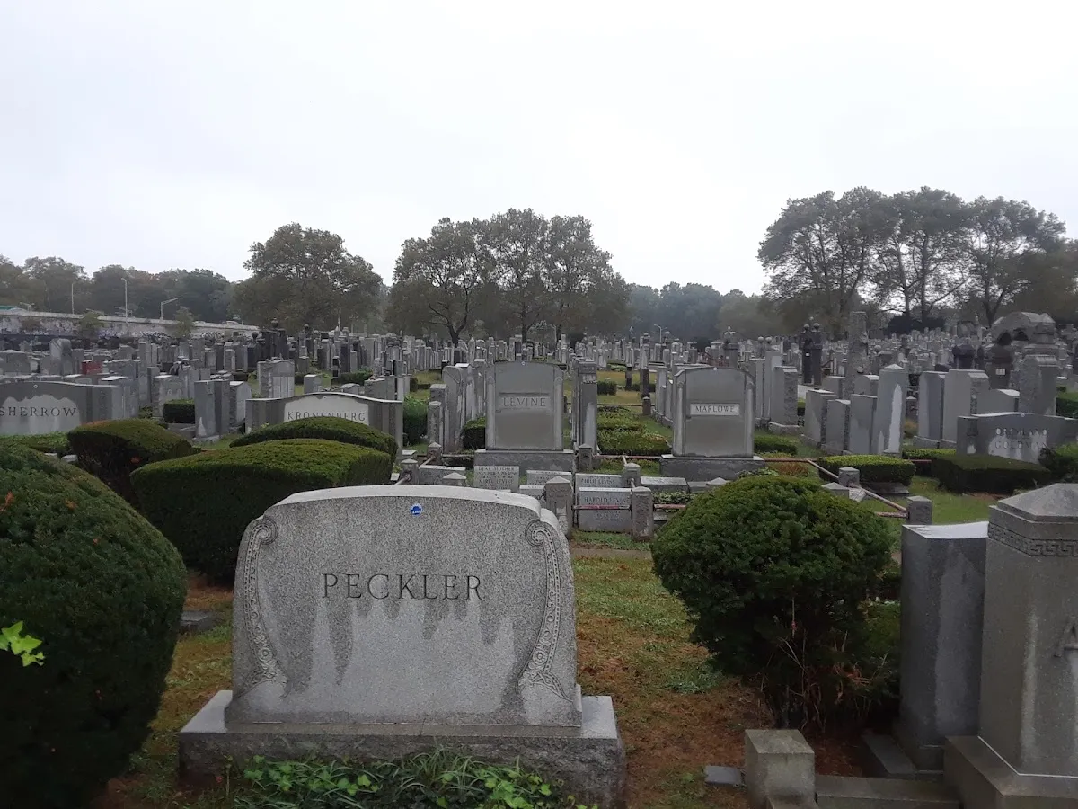 Mt Judah Cemetery — foto 9