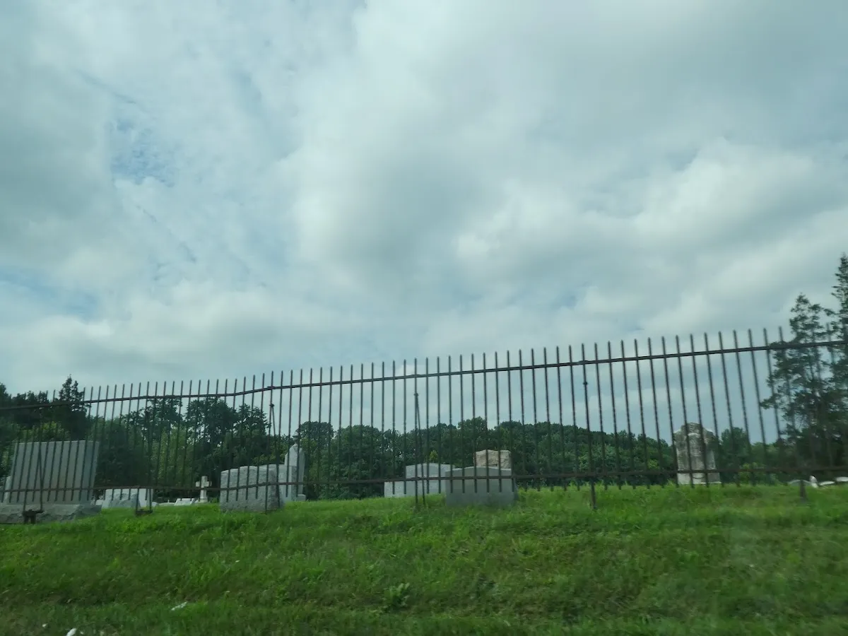 Mt Zion Memorial Cemetery — foto 6
