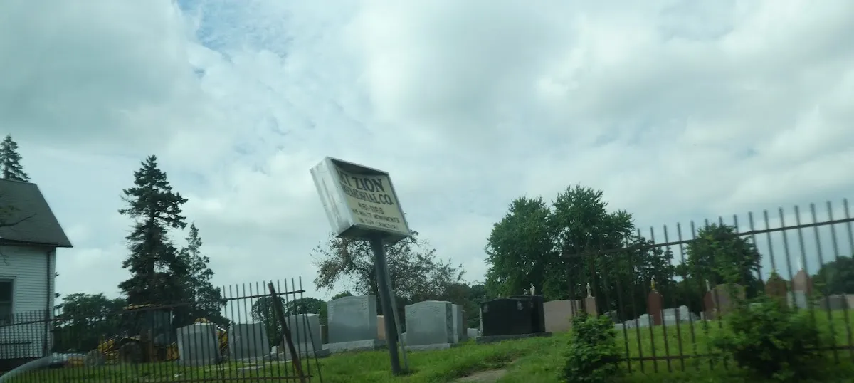 Mt Zion Memorial Cemetery — foto 8