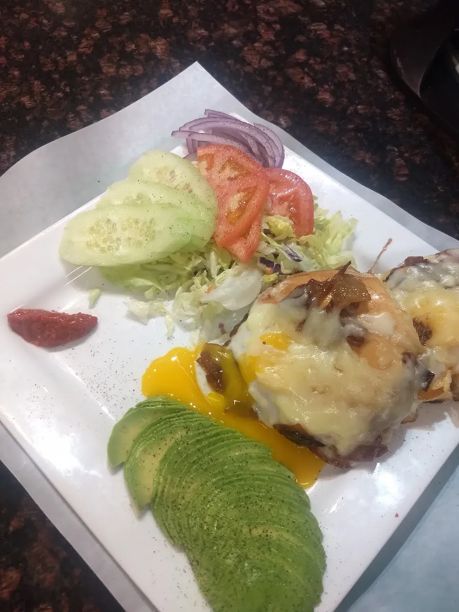 Munch and Brunch — photo 3