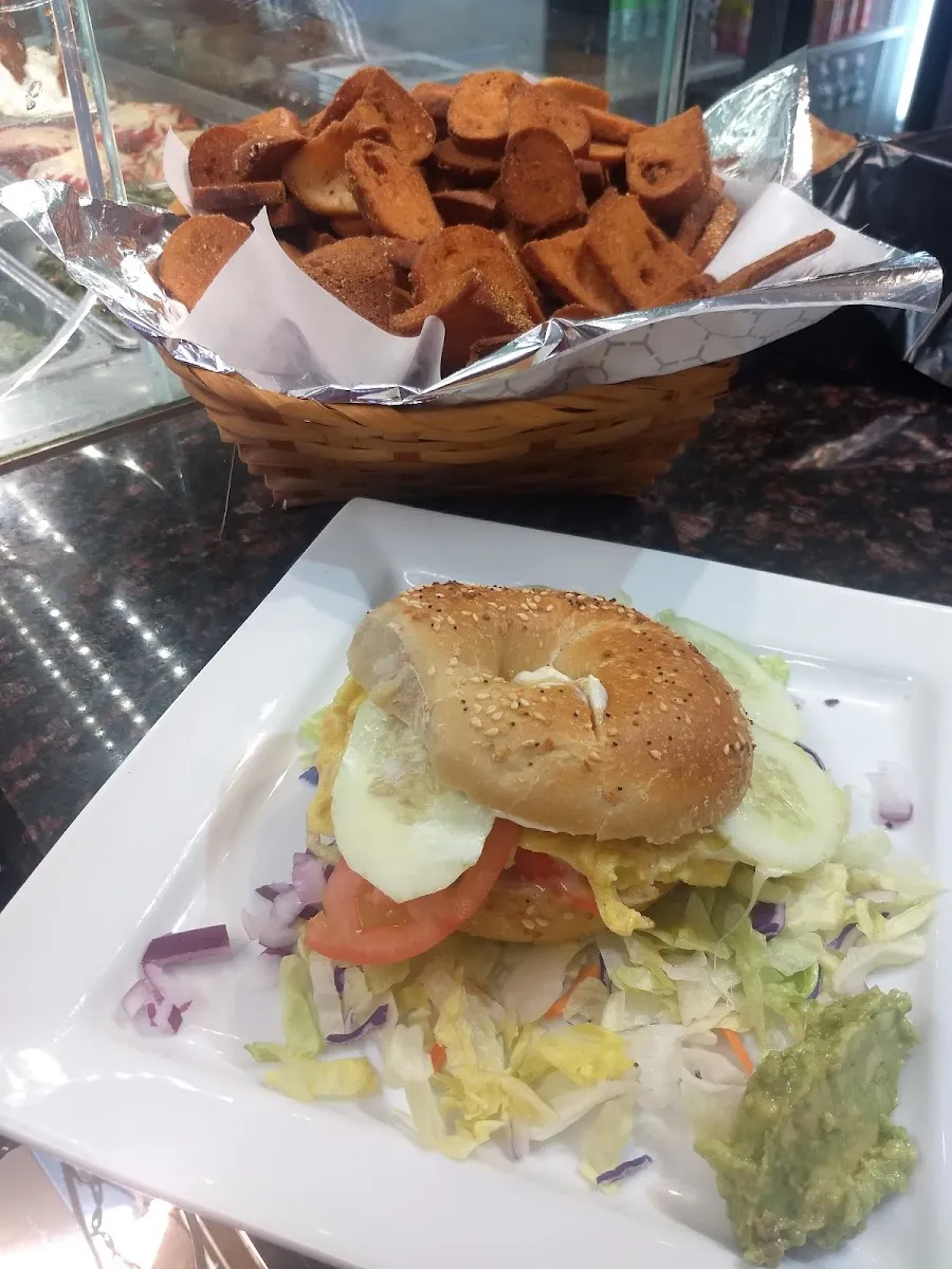 Munch and Brunch — photo 4