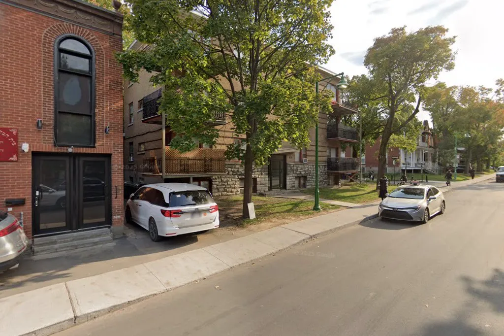 Munkacs Synagogue Montreal — photo 2