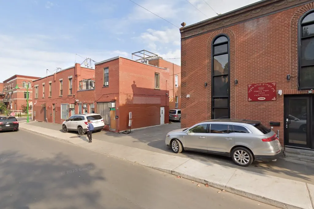 Munkacs Synagogue Montreal — photo 3