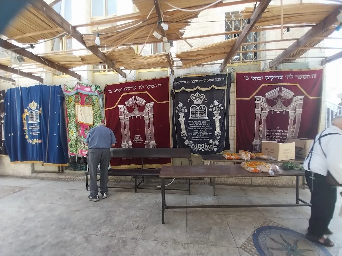 Musayof Synagogue and Beit Midrash — foto 7