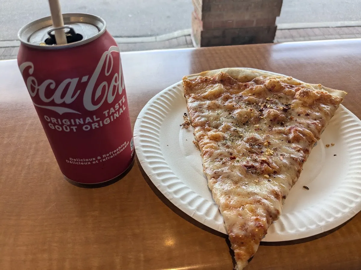 My Zaidy's Pizza — foto 3