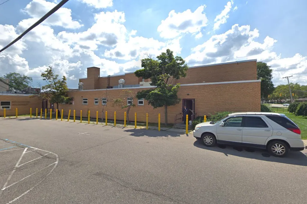 Nancy Grosfeld Beth Jacob — photo 2