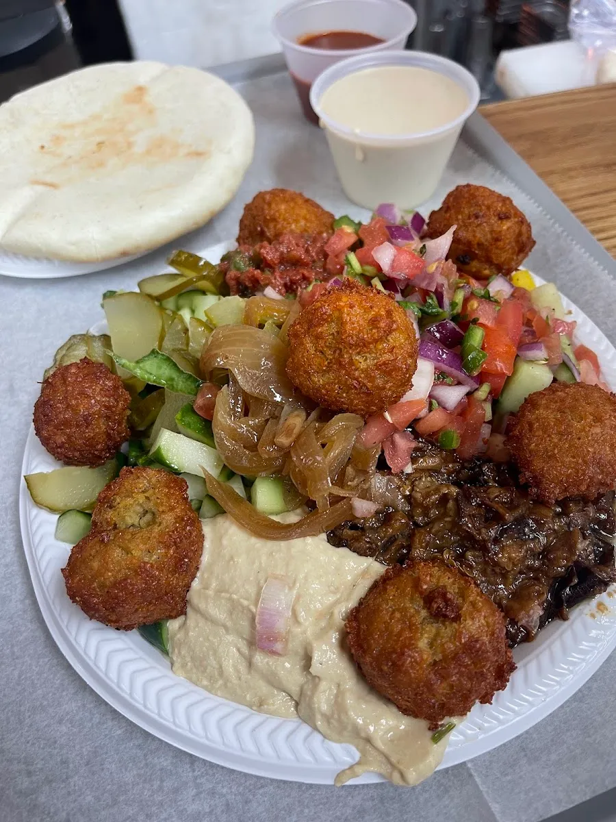 Naomi's Kosher Pizza & Falafel — foto 3