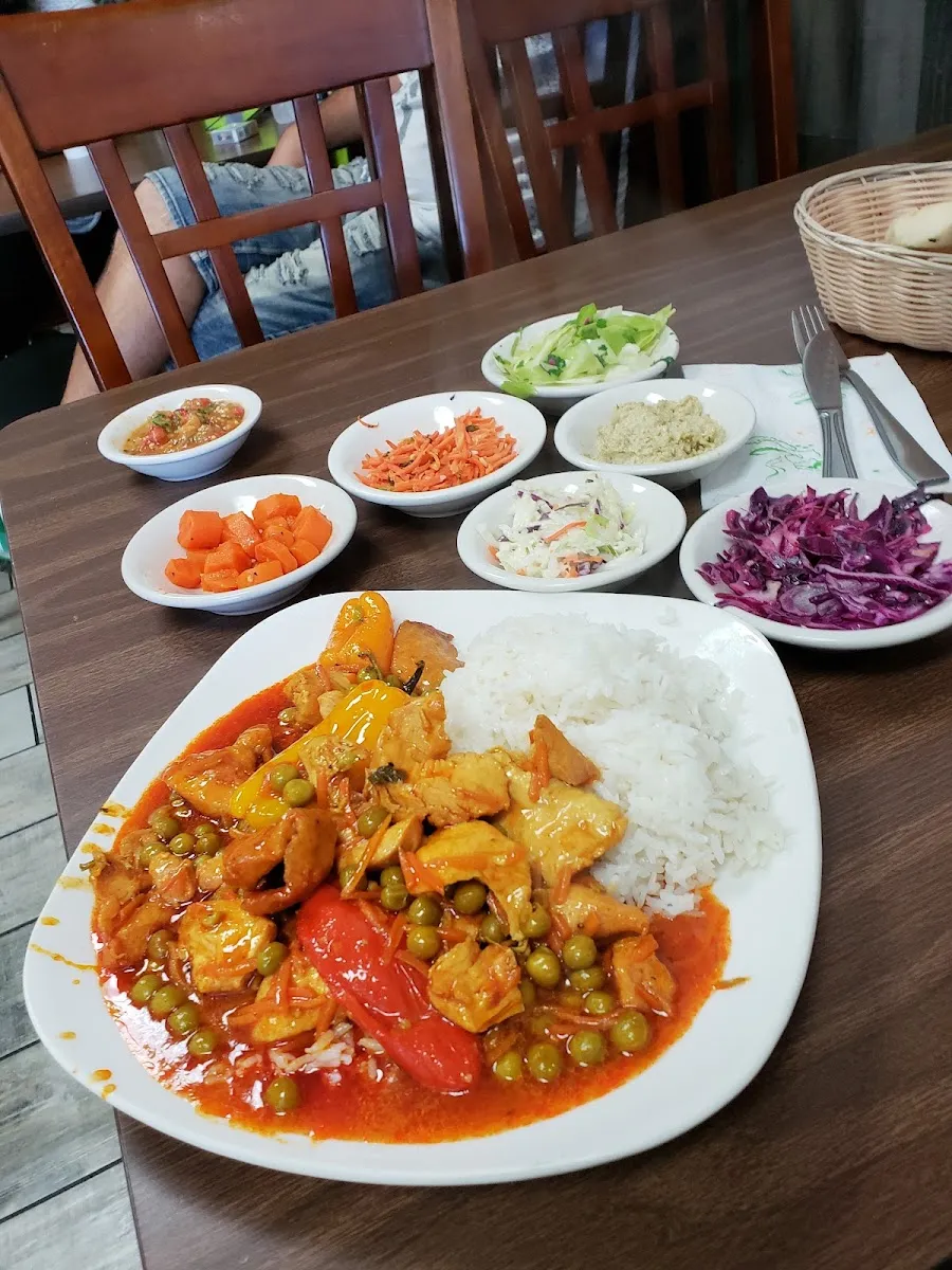 Navas Kosher Kitchen — foto 3