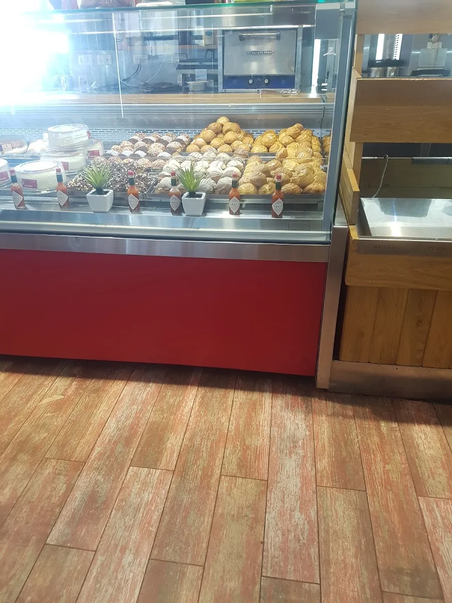 Neeman Bakery (Azrieli Modiin) — foto 6