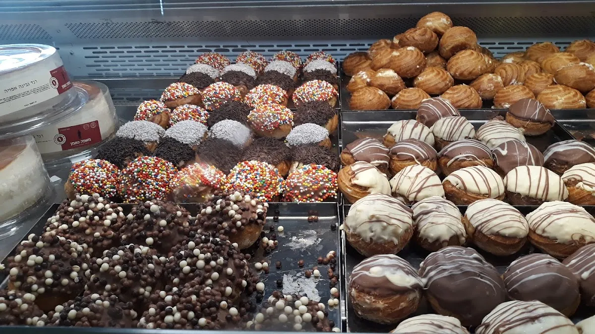 Neeman Bakery (Azrieli Modiin) — foto 8
