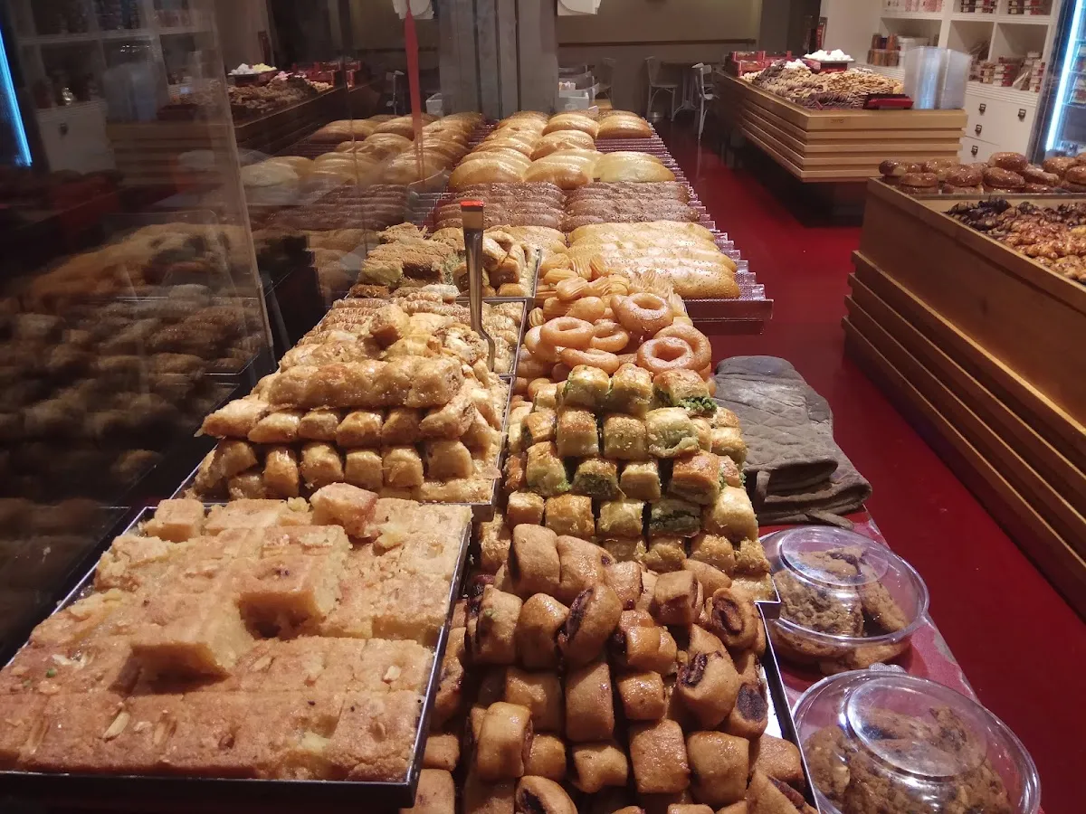 Neeman Bakery (Golda Meir) — foto 3