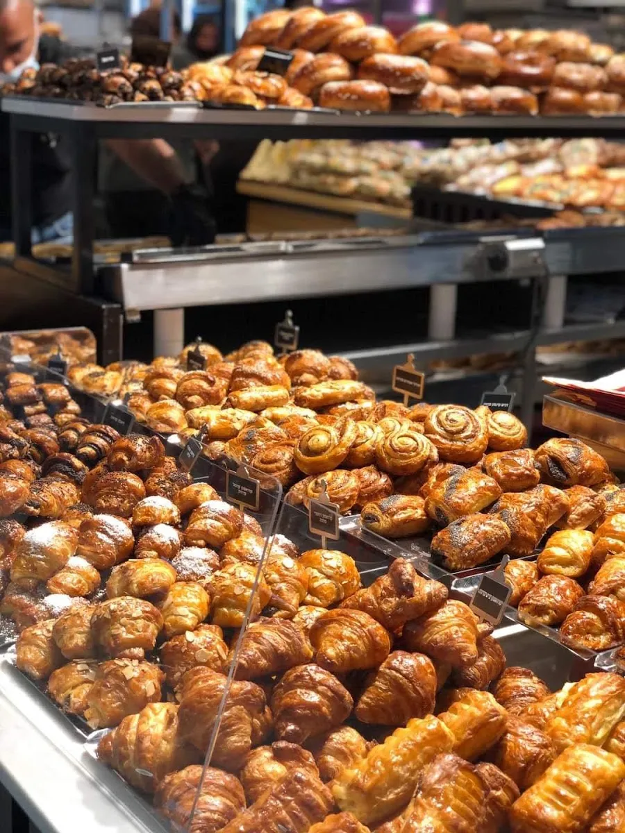 Neeman Bakery (HaKanyon HaGadol) — photo 2