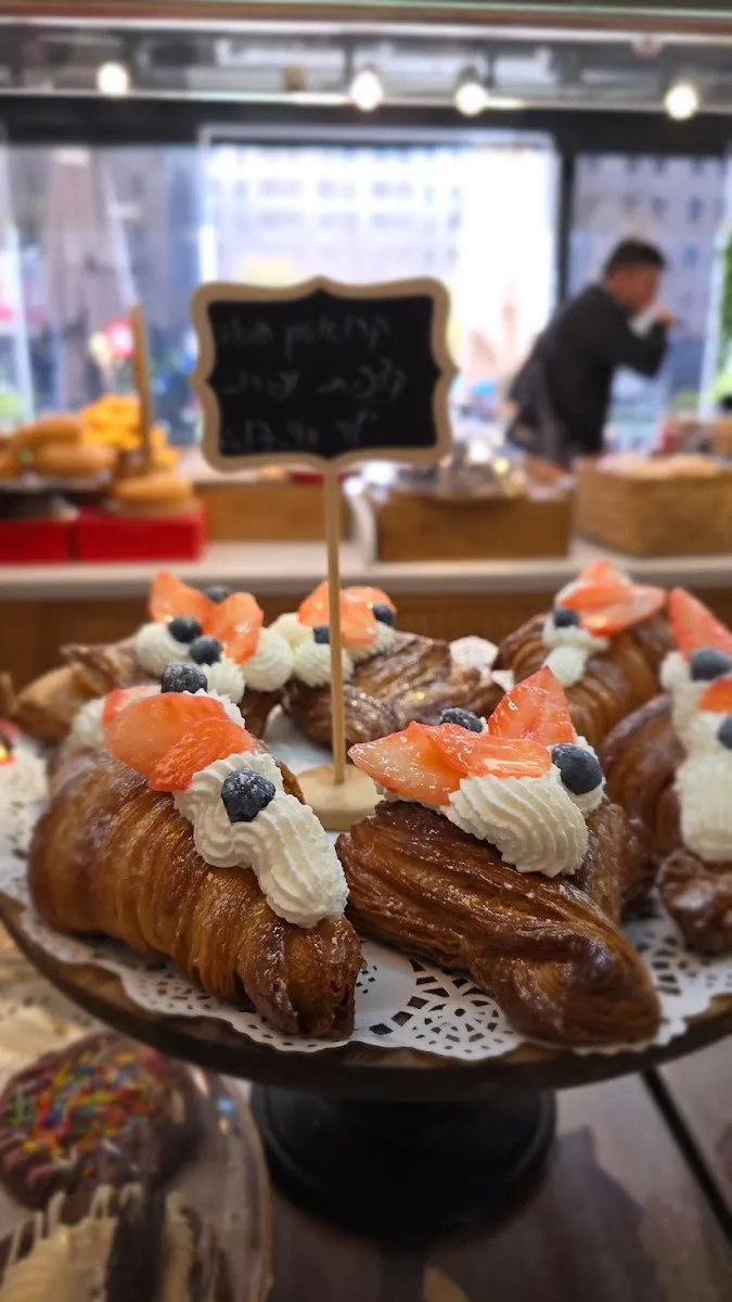 Neeman Bakery (Jaffa St 234) — foto 3