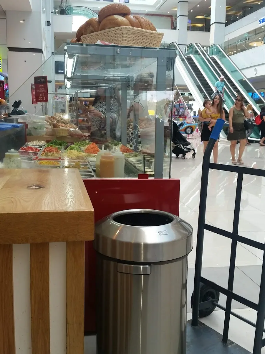 Neeman Bakery (Kanyon HaZahav) — photo 9