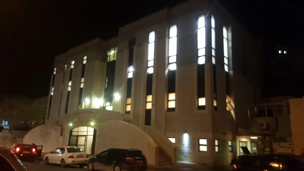 Netzach Yisrael Institutions — foto 3