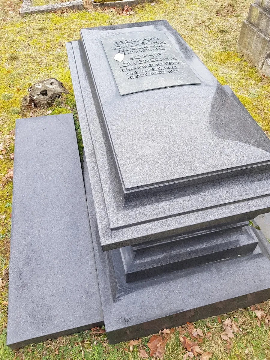 Neuer Jüdischer Friedhof Fürth — foto 7