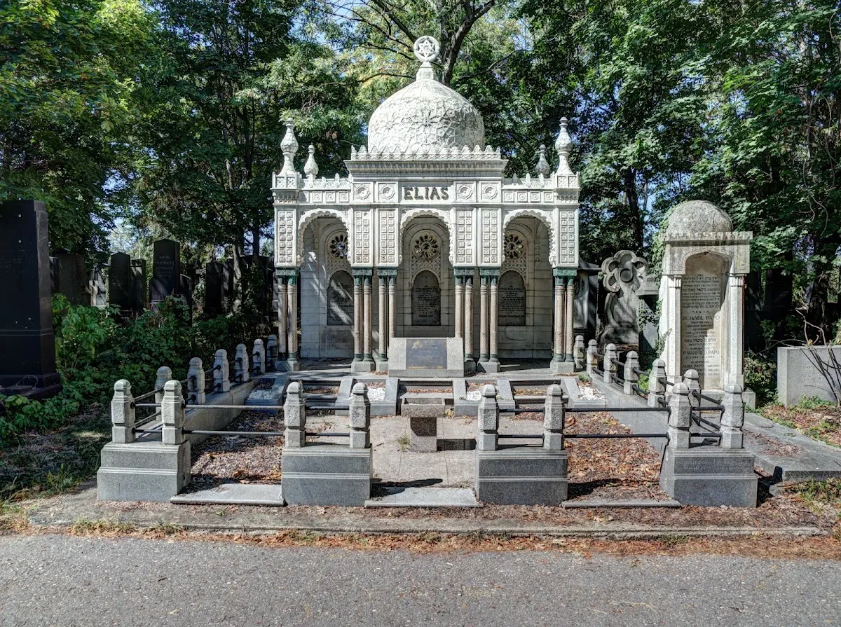 Neuer Jüdischer Friedhof (Zentralfriedhof Tor 4) — foto 6