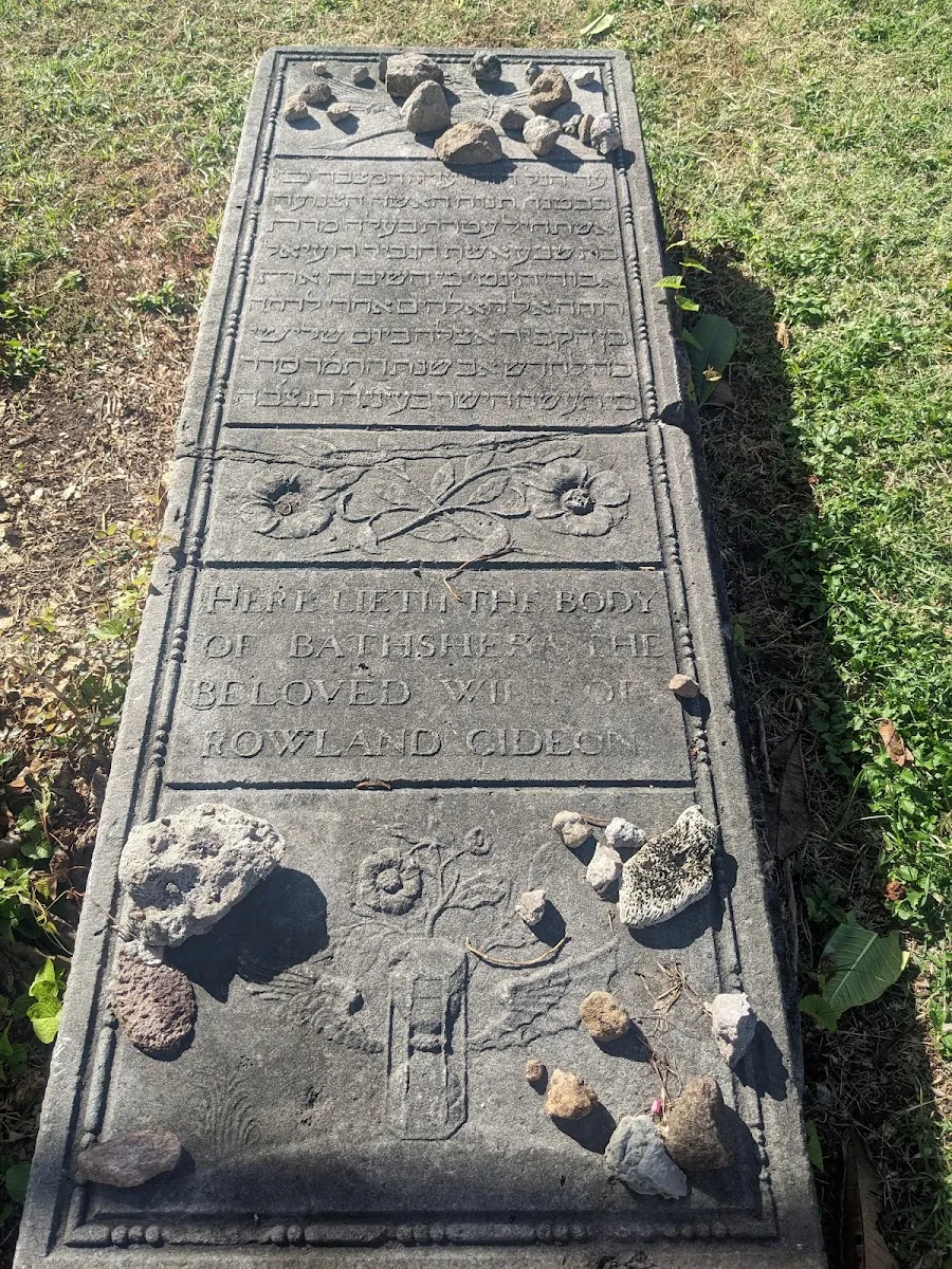 Nevis Jewish Cemetery — photo 3