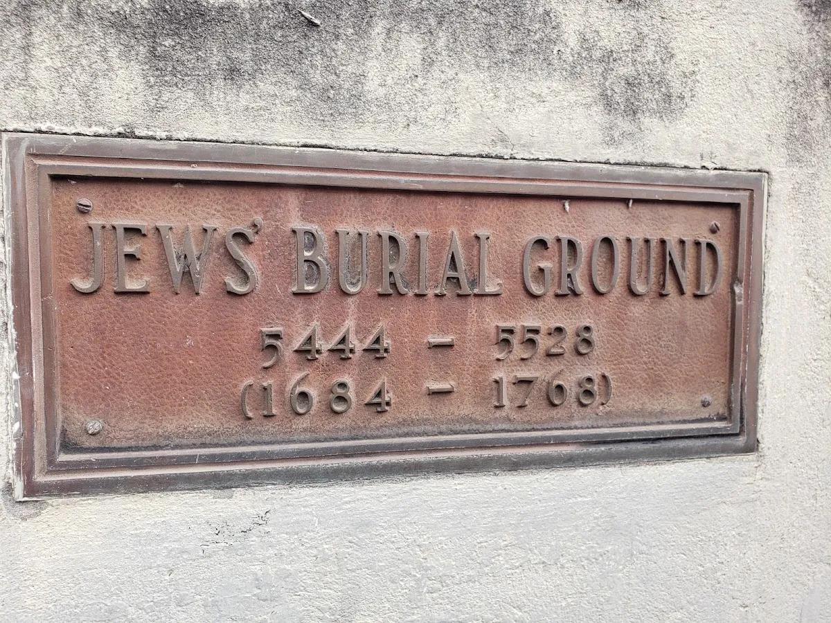 Nevis Jewish Cemetery — photo 4