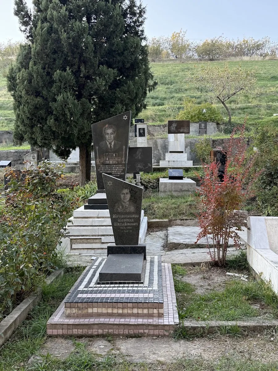 New Bukharian Jewish Cemetery of Dushanbe — foto 2