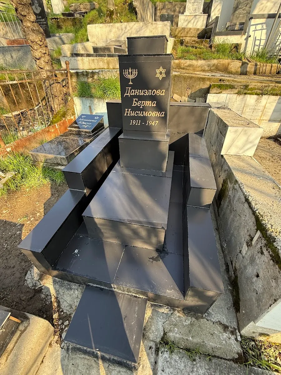 New Bukharian Jewish Cemetery of Dushanbe — foto 3