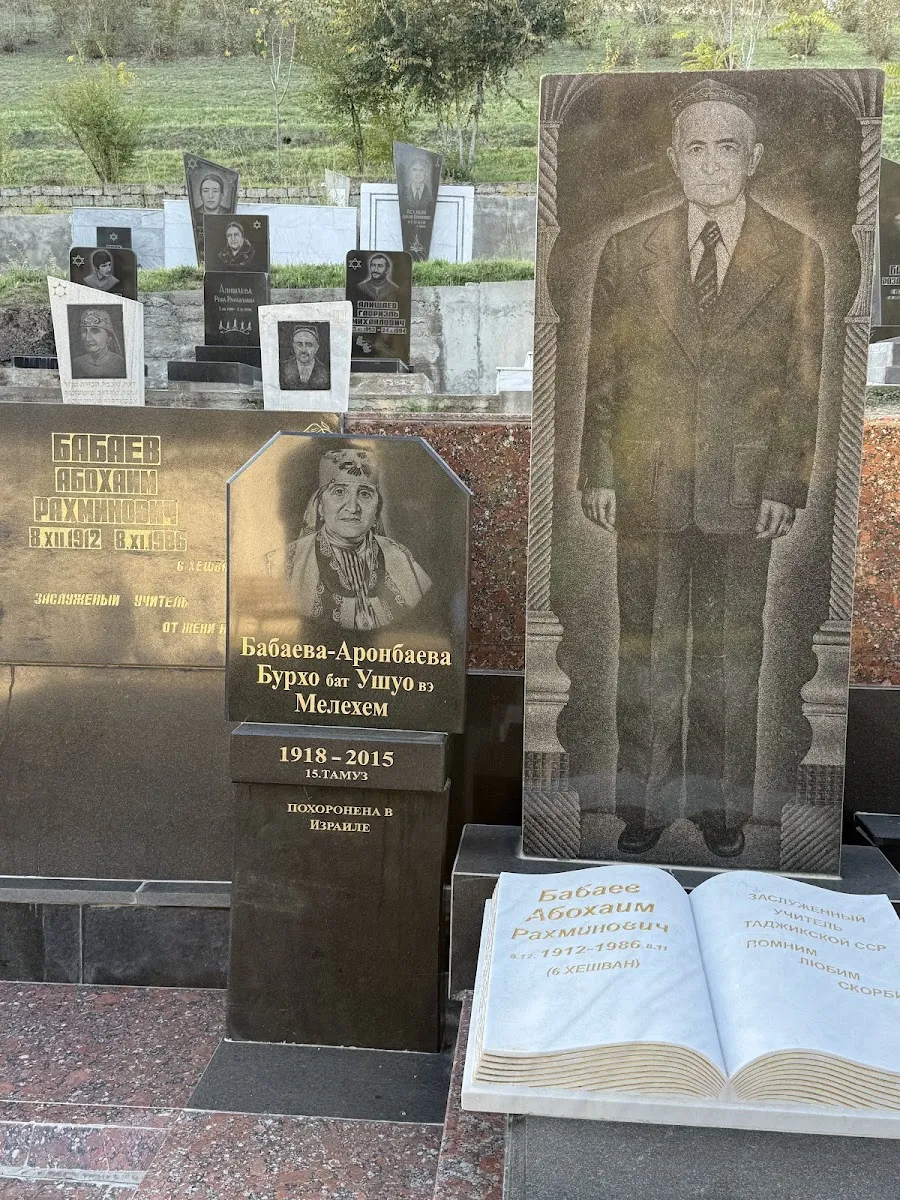 New Bukharian Jewish Cemetery of Dushanbe — foto 10