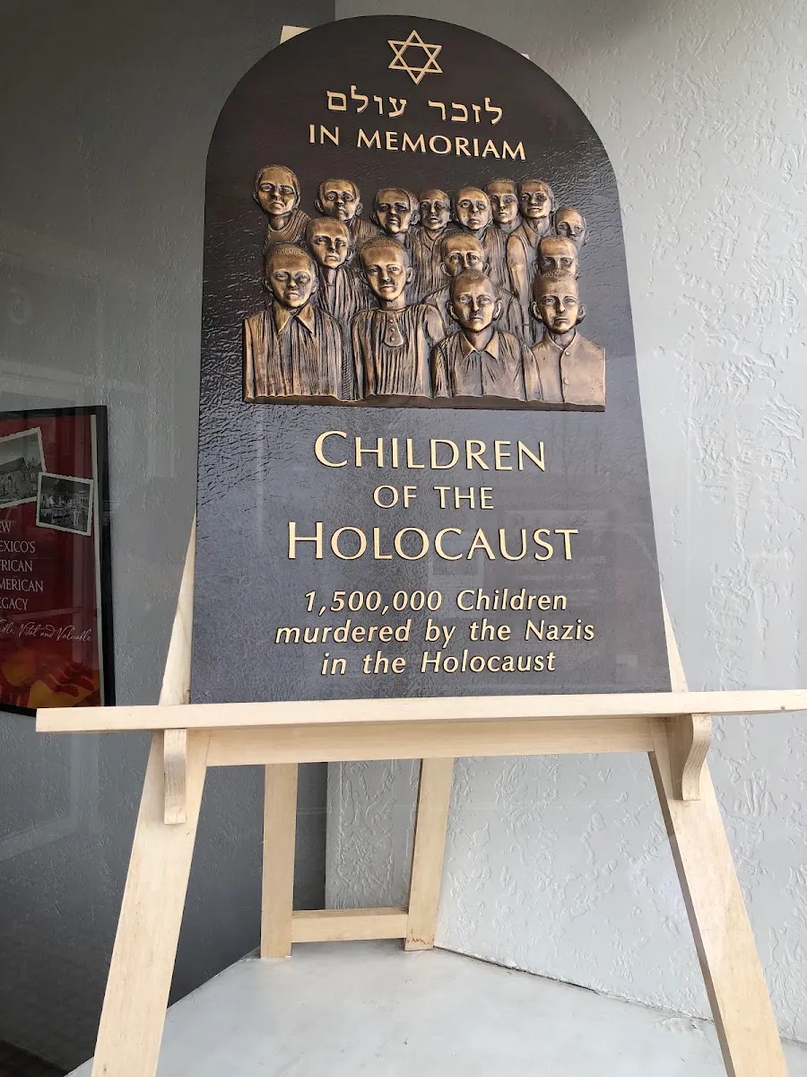 New Mexico Holocaust & Intolerance Museum and Gellert Center for Education — foto 6
