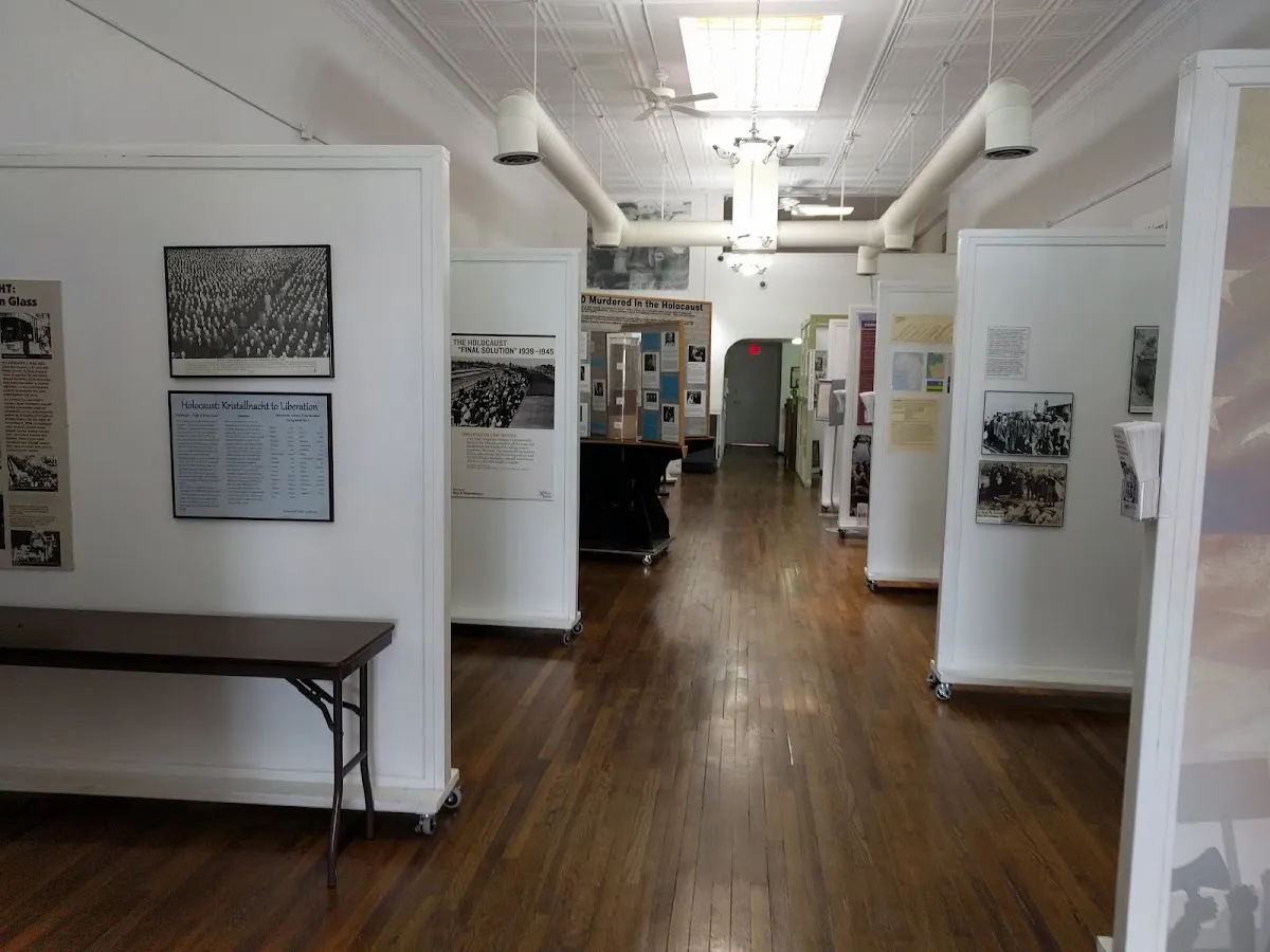 New Mexico Holocaust & Intolerance Museum and Gellert Center for Education — foto 8
