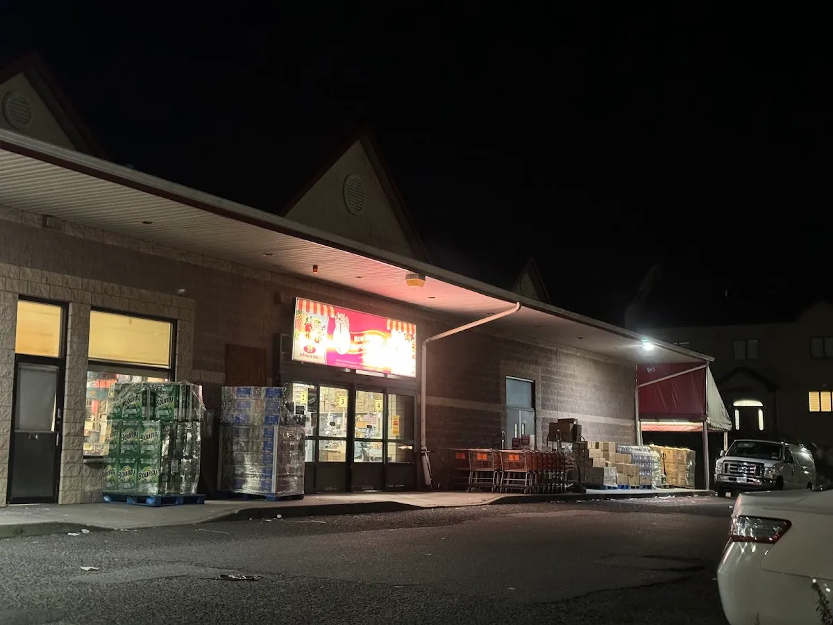 New Square Supermarket — foto 6