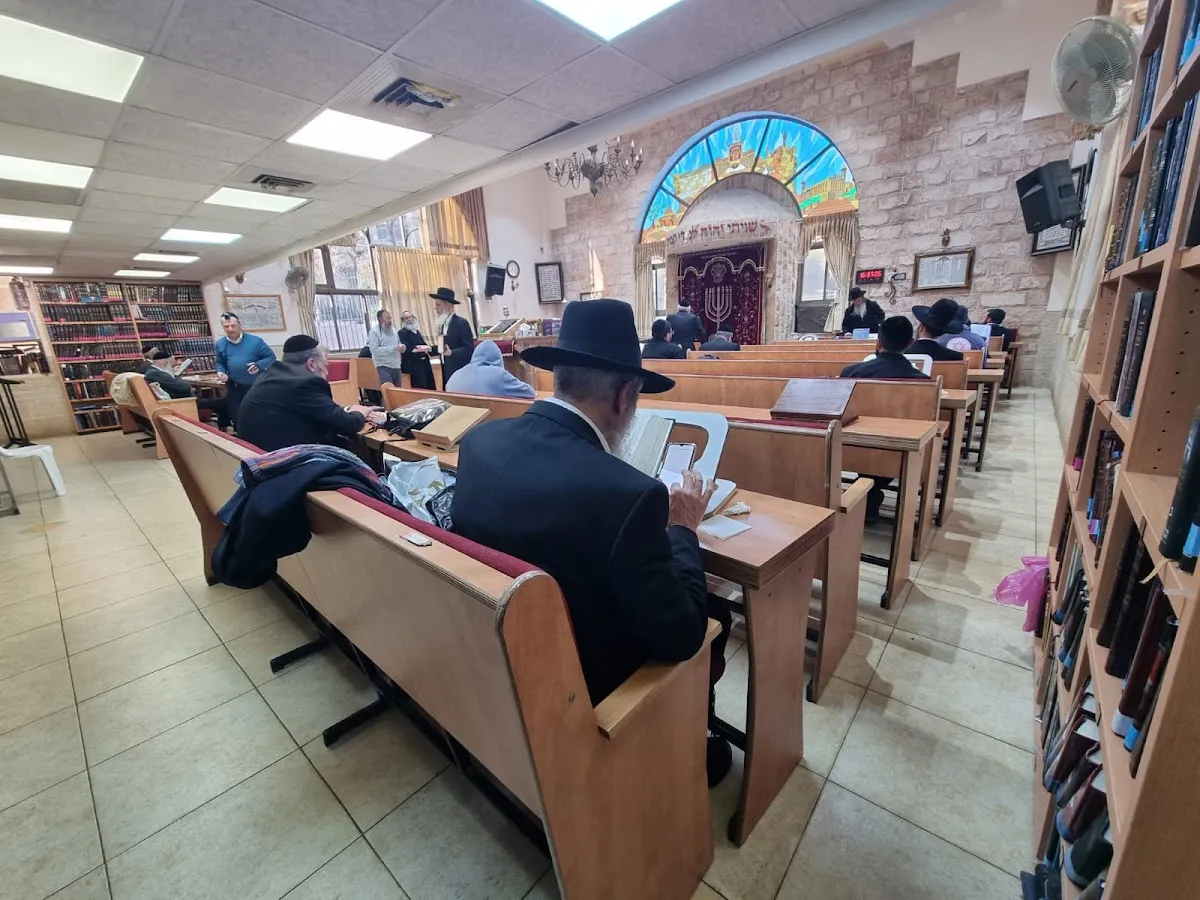 Nezer HaNachal Breslov Synagogue — foto 3